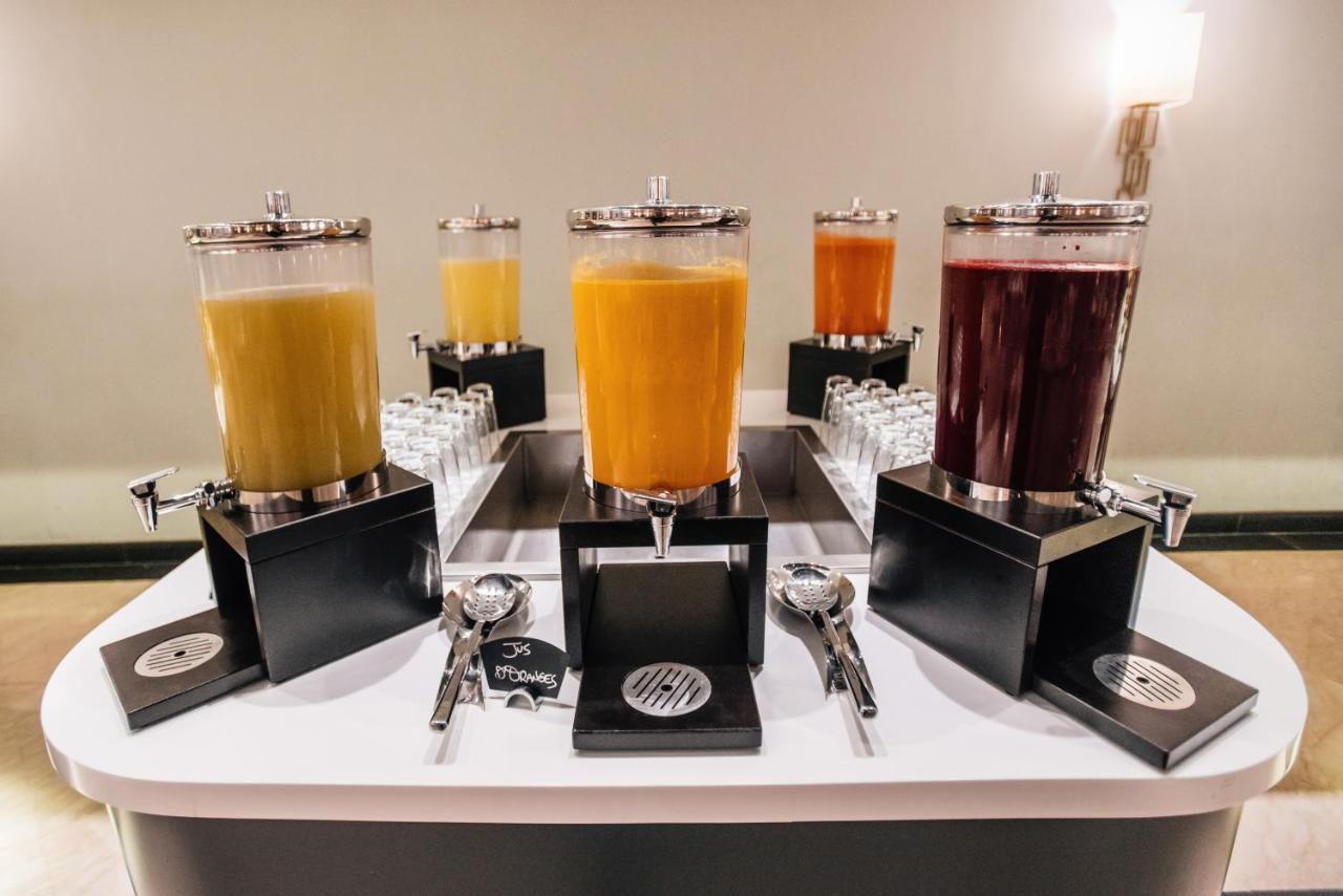 Grand Mogador City Center Casablanca Exteriör bild Juice dispensers
