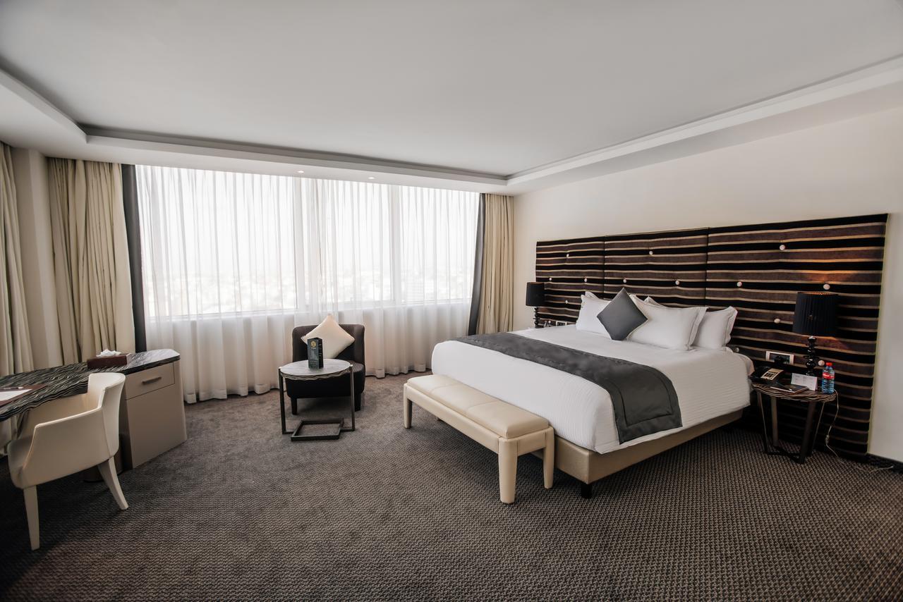 Grand Mogador City Center Casablanca Exteriör bild Deluxe Room